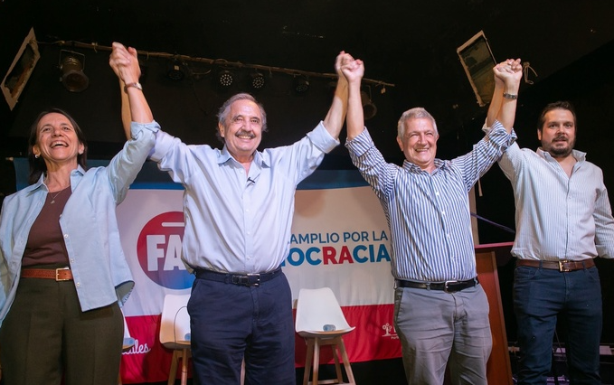 RICARDO ALFONSÍN LANZÓ SU CANDIDATURA A DIPUTADO PARA “FRENAR EL AUTORITARISMO Y DEFENDER LA DEMOCRACIA”