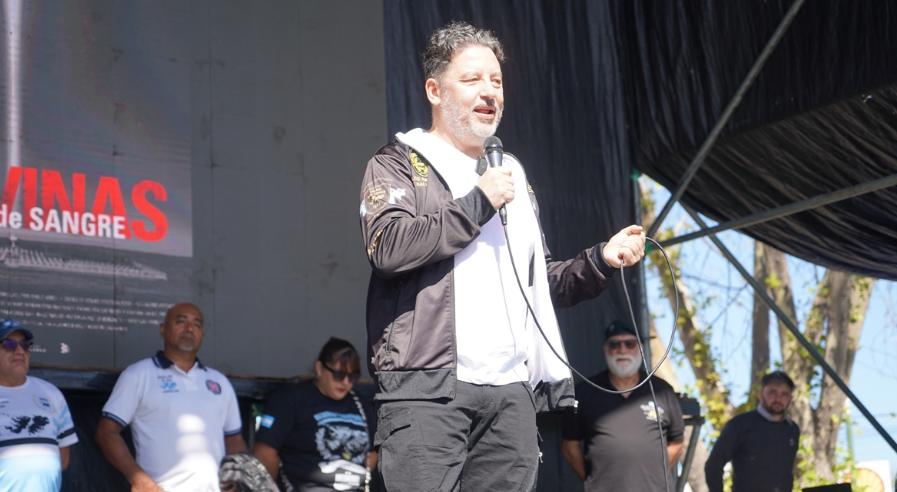 GUSTAVO MENÉNDEZ: “MALVINIZAR SIGNIFICA HACER TRASCENDER LA CAUSA MALVINAS A LAS SIGUIENTES GENERACIONES”
