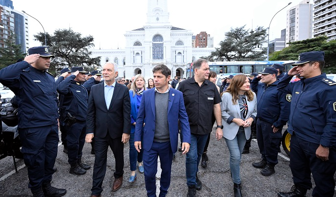 KICILLOF PUSO EN FUNCIONAMIENTO NUEVOS PATRULLEROS EN LA PLATA