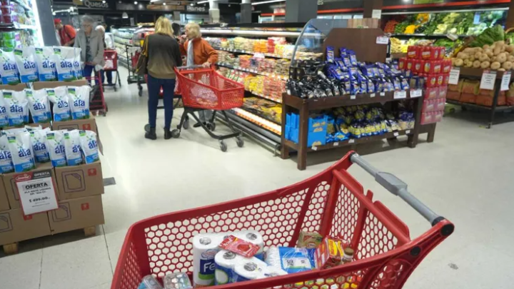 UNA FAMILIA NECESITÓ MÁS DE $1.100.000 EN MARZO PARA NO SER POBRE