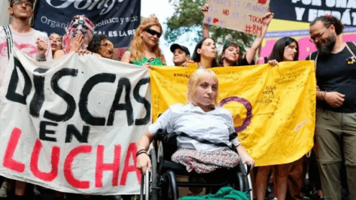 DISCAPACIDAD EN EMERGENCIA: CONVOCAN A UNA RADIO ABIERTA FRENTE AL CONGRESO CONTRA EL AJUSTE DEL GOBIERNO