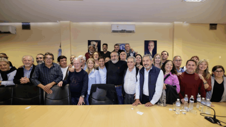 KICILLOF SE REUNIÓ CON REFERENTES DE LAS CENTRALES SINDICALES: “EL PUNTO DE PARTIDA PARA PONERLE FRENO A MILEI ES EL MOVIMIENTO OBRERO”