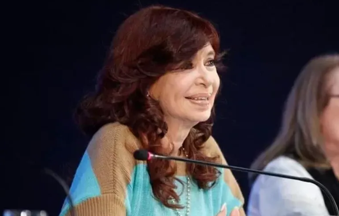 CRISTINA KIRCHNER ENVIÓ UN AUDIO A LOS PERONISTAS POR EL DÍA DEL TRABAJADOR: “VENÍAN POR USTEDES”