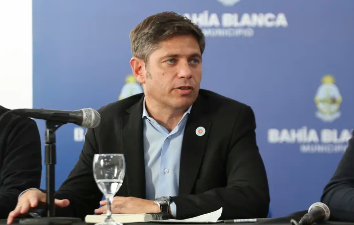 AXEL KICILLOF: “ESTÁN DESTRUYENDO EL APARATO PRODUCTIVO ARGENTINO”