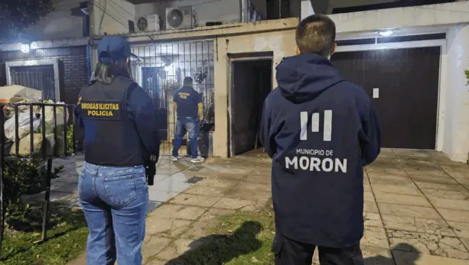 MORÓN: SE DESARTICULÓ UN BÚNKER DEDICADO AL NARCOMENUDEO, CON DETENCIONES E INCAUTACIONES