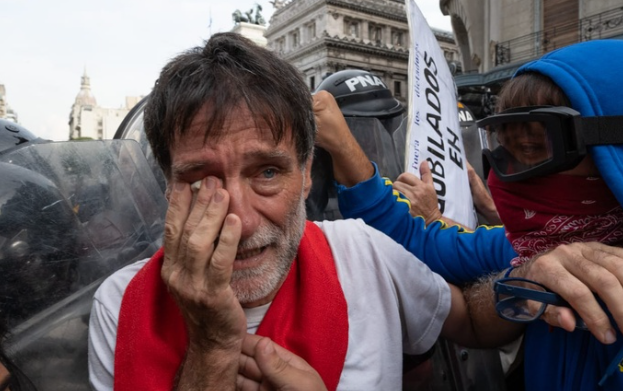 PACO OLVEIRA: “LO QUE BUSCAN SON FORMAS DE DISCIPLINAMIENTO”