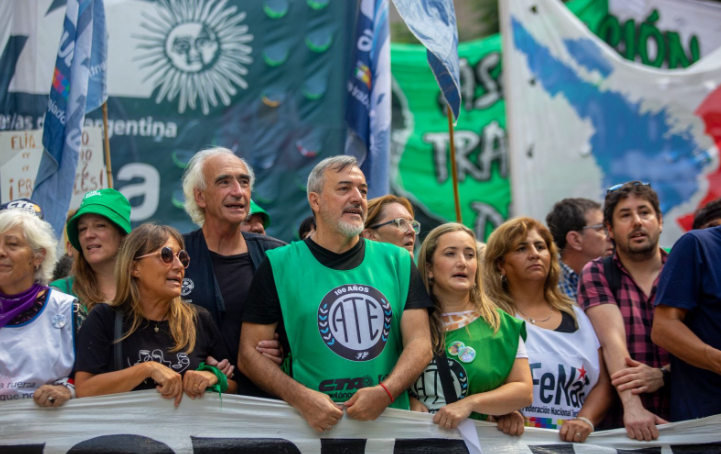 ATE TILDÓ DE FRAUDE A LA PARITARIA Y EXIGIÓ $1.800.000 DE SALARIO MÍNIMO