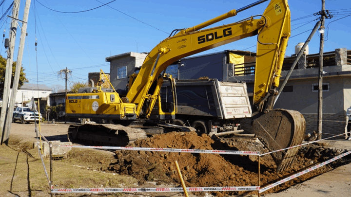 MERLO: COMENZÓ UNA NUEVA OBRA DE ASFALTO RETICULADO EN LIBERTAD