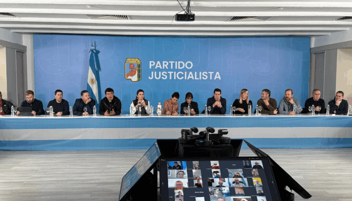 GUSTAVO MENÉNDEZ: “CRISTINA REPRESENTA MUCHO MÁS DE LOS CARGOS QUE HA EJERCIDO”