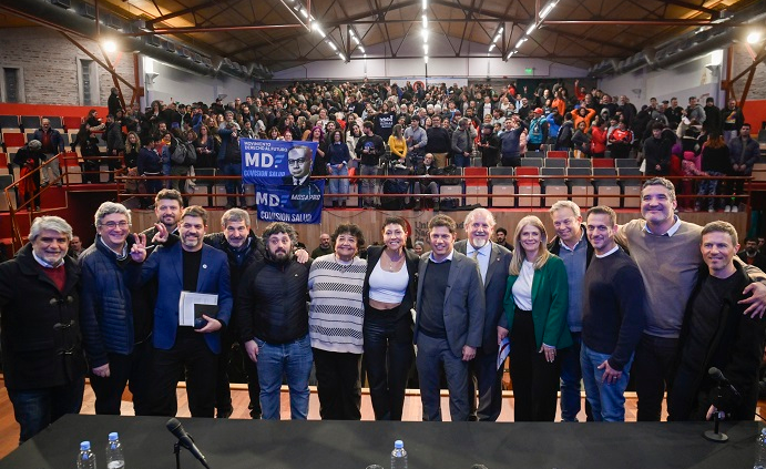 KICILLOF: “AUNQUE SE DENOMINEN LA LIBERTAD AVANZA, EN MATERIA DE DERECHOS SON UNA LIBERTAD QUE ATRASA”