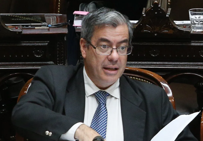 GERMÁN MARTÍNEZ CRITICÓ LA FALTA DE PRESUPUESTO NACIONAL: “UN DESPROPÓSITO”