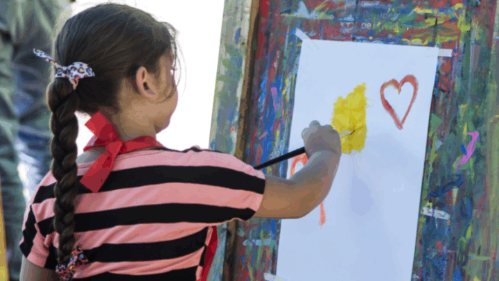 MORÓN CELEBRA EL DÍA DE LA NIÑEZ CON UN FESTIVAL Y ACTIVIDADES EN TODO EL DISTRITO