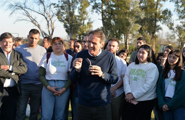 LA PROVINCIA REACTIVÓ LA OBRA DEL CAMPO DE DEPORTE DE LA UNAHUR