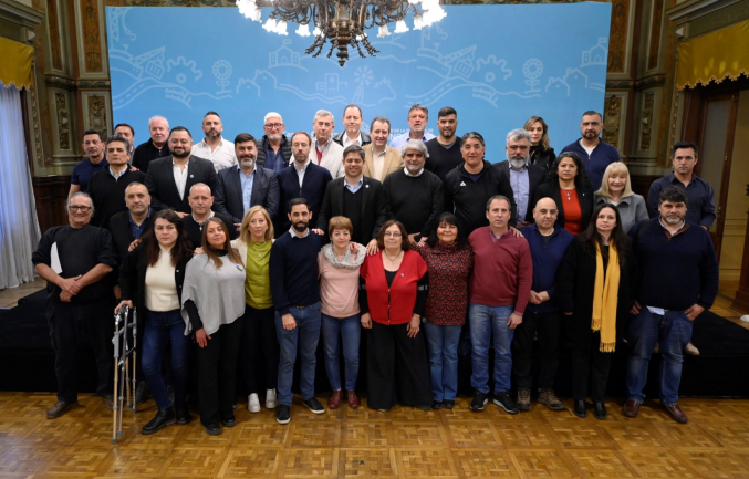 KICILLOF ENCABEZÓ UNA REUNIÓN CON REPRESENTANTES DE LOS TRABAJADORES DEL ESTADO BONAERENSE