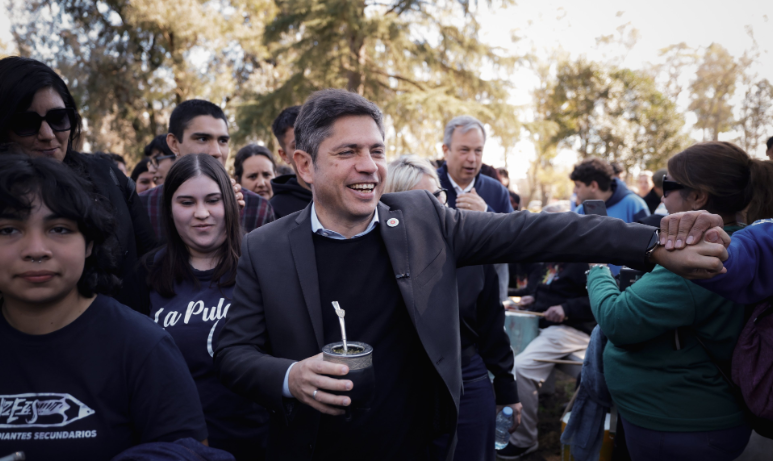 KICILLOF EN ALMIRANTE BROWN: “HAY QUE CONVERTIR EL ENOJO EN UN VOTO CONTRA MILEI”