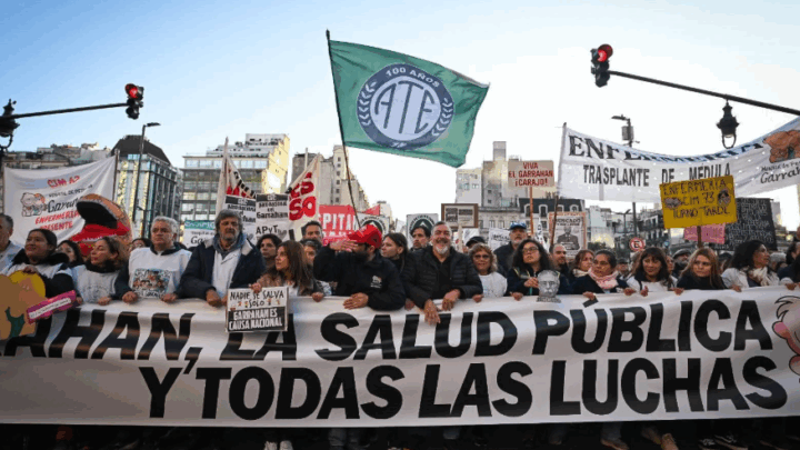ATE EXIGE RECHAZAR VETOS Y LANZA PARO NACIONAL EN SALUD CON MOVILIZACIÓN AL CONGRESO PARA EL MIÉRCOLES 17