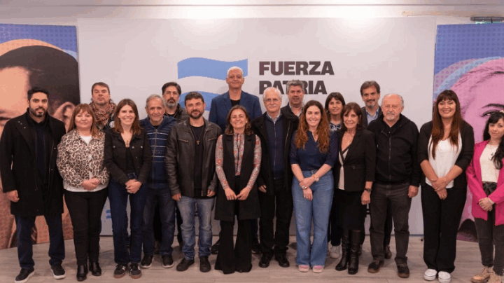 CANDIDATOS BONAERENSES DE FUERZA PATRIA SE REUNIERON EN EL PJ NACIONAL