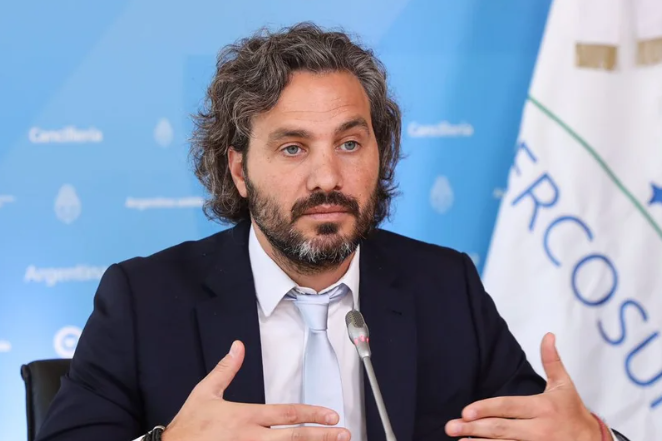 CAFIERO AFIRMA QUE LA AYUDA DE LOS ESTADOS UNIDOS “ES UN SALVATAJE PARA LOS BANCOS”