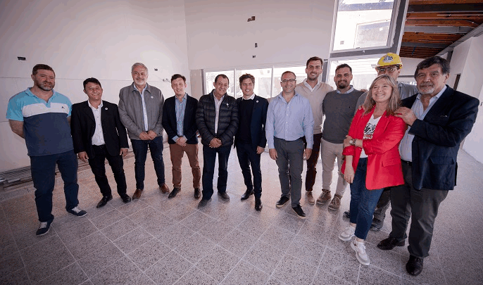 KICILLOF RECORRIÓ LOS AVANCES DE OBRA DE UN NUEVO JARDÍN MATERNAL EN BENITO JUÁREZ Y HABLÓ DE UN “ESTADO HACIÉNDOSE CARGO DE INCLUIR A TODOS”
