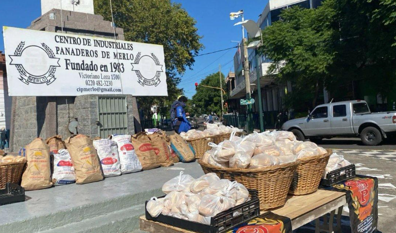 ESTE JUEVES, “PANAZO” EN MERLO: REGALARÁN 4 MIL KILOS DE PAN ESTE JUEVES, “PANAZO” EN MERLO: REGALARÁN 4 MIL KILOS DE PAN