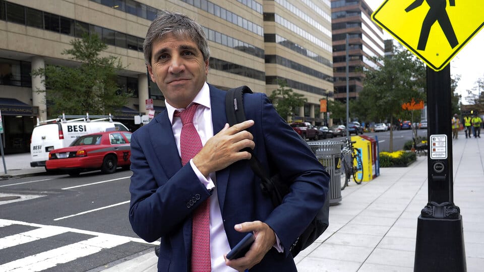 LUIS CAPUTO RATIFICÓ LA CONTINUIDAD DEL ESQUEMA CAMBIARIO LUIS CAPUTO RATIFICÓ LA CONTINUIDAD DEL ESQUEMA CAMBIARIO
