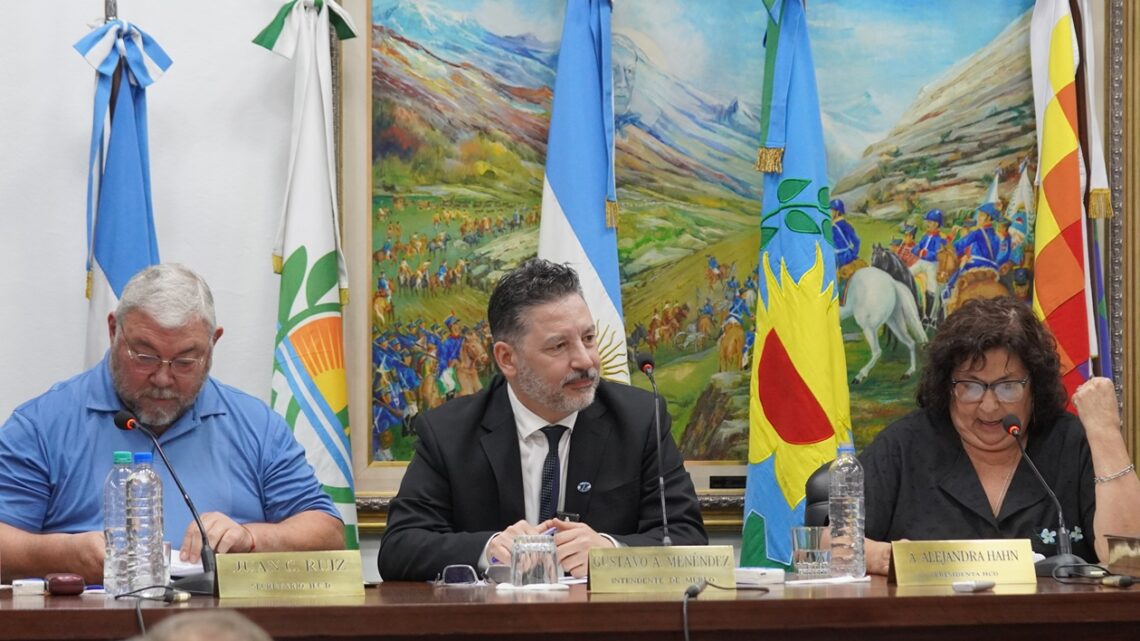 ASUNCIÓN DE CONCEJALES ELECTOS EN MERLO: “LA DEMOCRACIA SE FORTALECE CON EL PUEBLO”