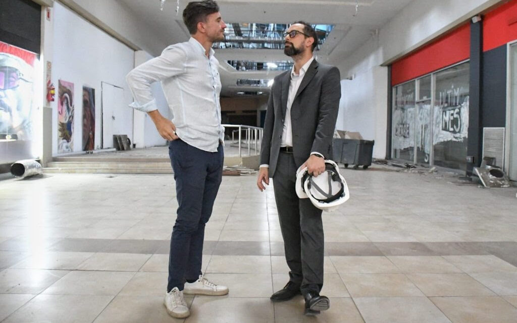 Lucas Ghi recorrió las obras del nuevo centro comercial en Haedo