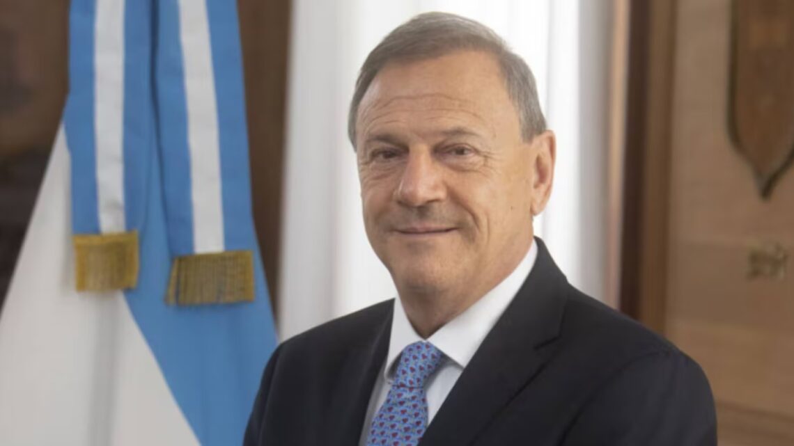 RENUNCIÓ EL TITULAR DEL RENAPER Y OFICIALIZARON LA SALIDA DE TRES FUNCIONARIOS MÁS EN UNA NUEVA OLA DE CAMBIOS EN EL GOBIERNO