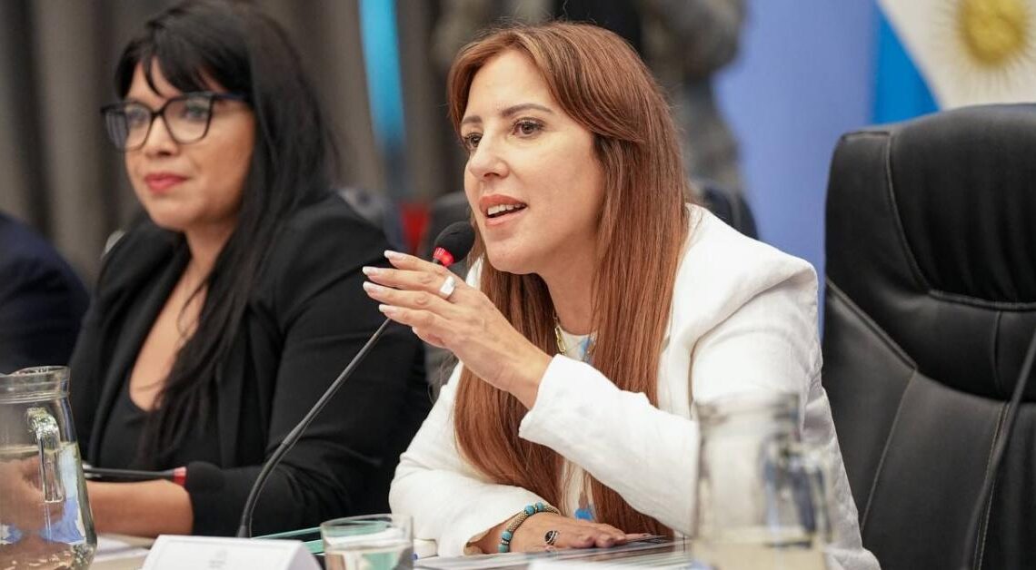 PIDEN RESTABLECER EL ARANCEL A LAS IMPORTACIONES DE HOJAS DE ALUMINIO PROVENIENTES DE CHINA