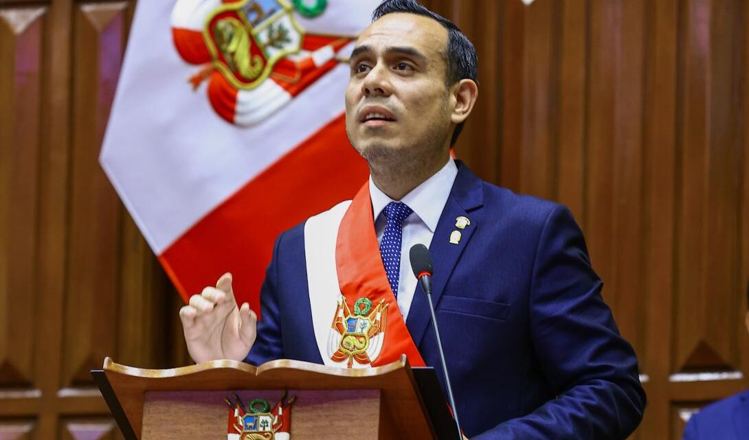 DESTITUCIÓN EN PERÚ: CONGRESO REMUEVE A JOSÉ JERÍ Y SE ABRE LA CARRERA POR SU REEMPLAZO