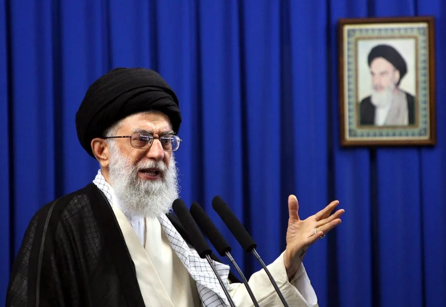 IRÁN CONFIRMA LA MUERTE DEL JEFE DEL ESTADO MAYOR Y DEL MINISTRO DE DEFENSA TRAS ATAQUE DE EE. UU. E ISRAEL QUE ESCALÓ LA GUERRA EN MEDIO ORIENTE