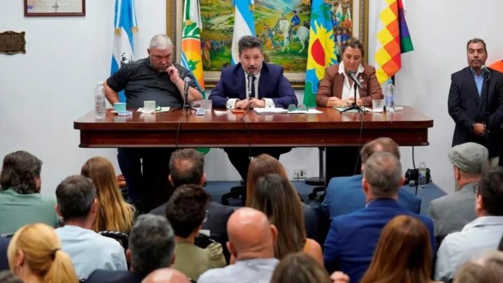 MENÉNDEZ INAUGURÓ LAS SESIONES ORDINARIAS 2026 Y DEFENDIÓ LA OBRA PÚBLICA MUNICIPAL