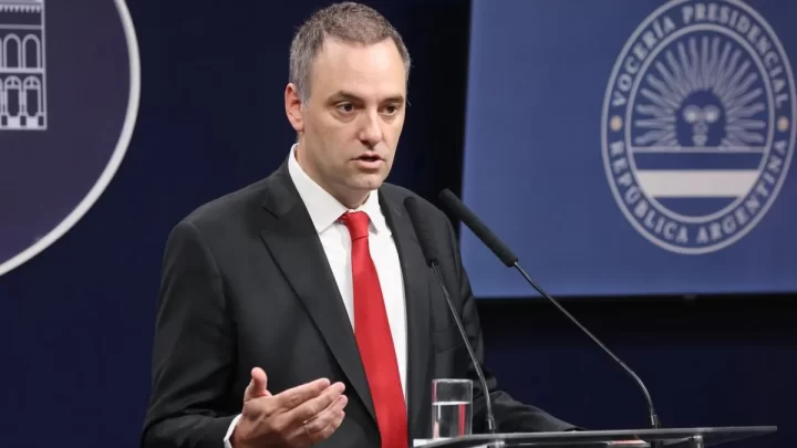 MANUEL ADORNI FUE DENUNCIADO PENALMENTE POR EL VIAJE DE SU ESPOSA EN LA COMITIVA OFICIAL A NUEVA YORK