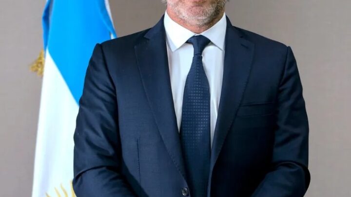 EL GOBIERNO OFICIALIZÓ A JUAN BAUTISTA MAHIQUES COMO NUEVO MINISTRO DE JUSTICIA