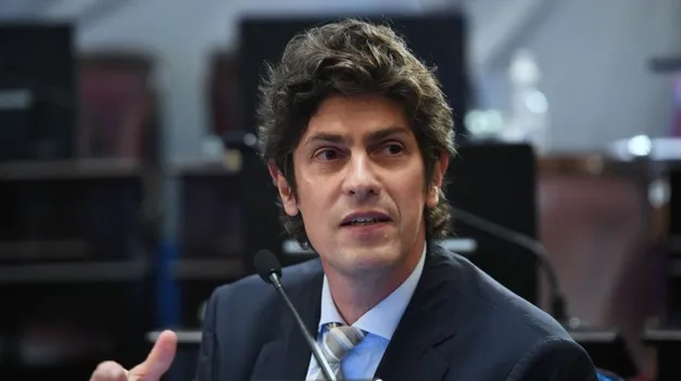 POLÉMICA POR UN DIPUTADO QUE CRITICA A LA “CASTA” PERO VOTÓ A FAVOR DE SUBIRSE EL SUELDO