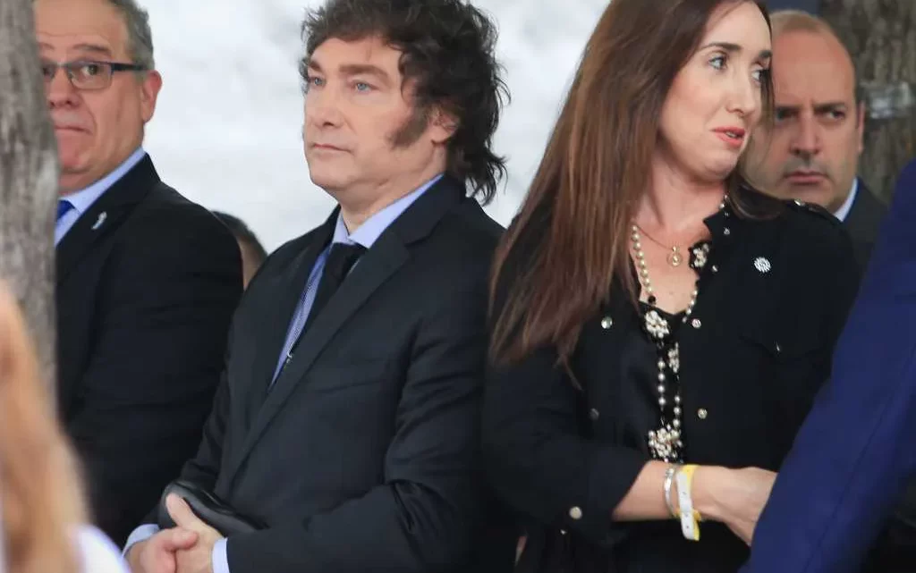 MILEI PARTICIPÓ DEL HOMENAJE A 34 AÑOS DEL ATENTADO A LA EMBAJADA DE ISRAEL Y RATIFICÓ SU ALINEAMIENTO CON ESE PAÍS