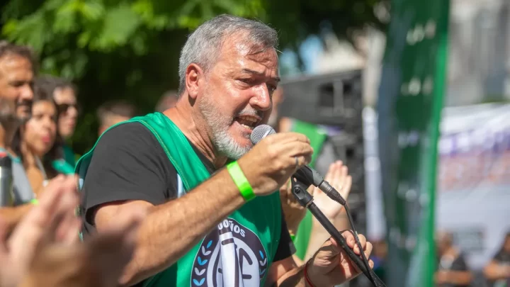 SINDICATOS AFIRMAN QUE EL SALARIO MÍNIMO PARA UNA VIDA DIGNA DEBERÍA SUPERAR LOS $2,7 MILLONES