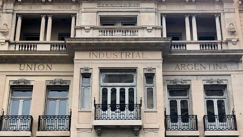 LA UIA PIDIÓ RESPETO PERO REAFIRMÓ SU VOCACIÓN DE TRABAJAR JUNTO AL GOBIERNO