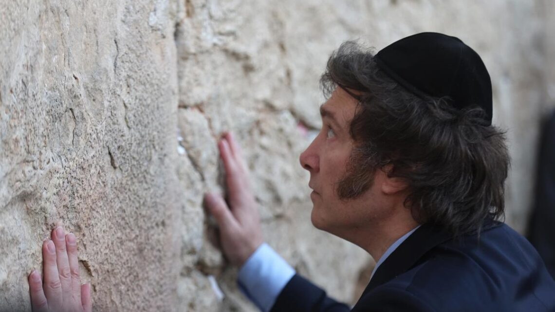 MILEI FUE DISTINGUIDO EN ISRAEL Y DESATÓ POLÉMICA POR SUS DICHOS SOBRE “DETERMINADAS CULTURAS”