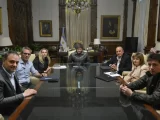 ADORNI CONVOCÓ A LA MESA POLÍTICA PARA MOSTRAR UNIDAD EN MEDIO DEL ESCÁNDALO Y ORDENAR LA AGENDA LEGISLATIVA