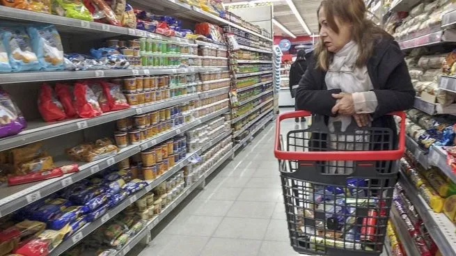 LA INFLACIÓN DE ABRIL 2026 FUE DEL 2,6%, SEGÚN EL INDEC: ACUMULÓ 32,4% EN DOCE MESES