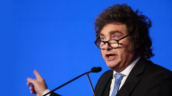 JAVIER MILEI RATIFICÓ EN EL LATAM ECONOMIC FORUM QUE “SEGUIRÁ ABRIENDO LA ECONOMÍA ARGENTINA” Y REDOBLÓ SU DEFENSA DEL AJUSTE