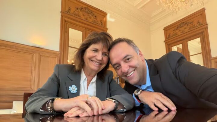 PATRICIA BULLRICH LE EXIGIÓ A ADORNI QUE PRESENTE SU DECLARACIÓN JURADA Y EL ESCÁNDALO SACUDE AL GOBIERNO