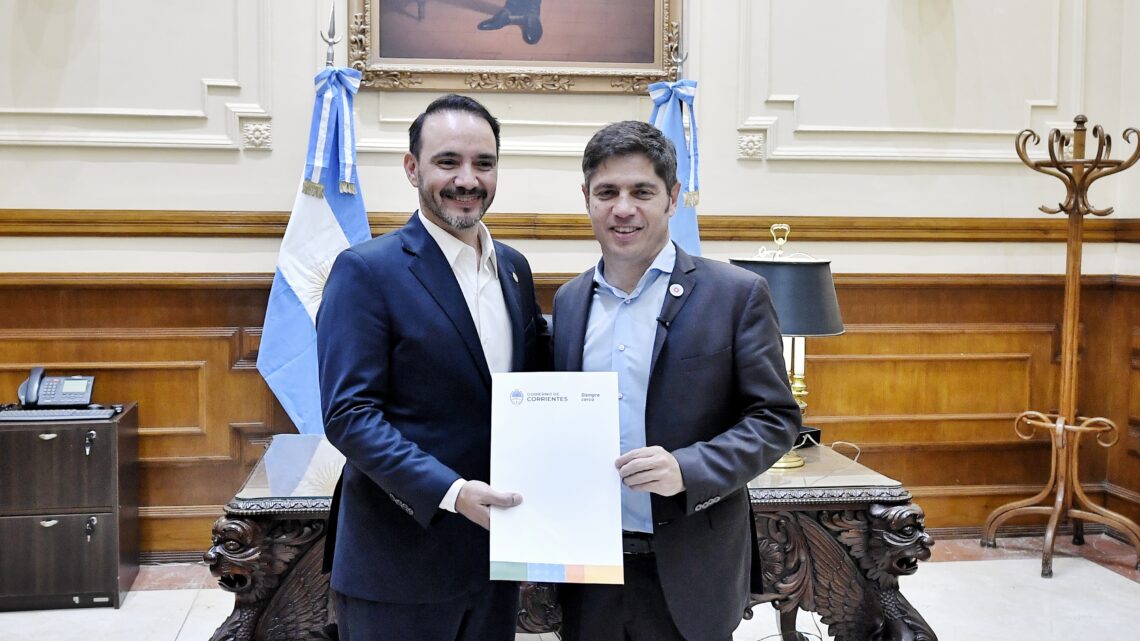 Kicillof suscribió convenios de cooperación con el gobernador Juan Pablo Valdés