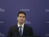 ADRIÁN RAVIER DEBUTÓ COMO VOCERO PRESIDENCIAL: SIN PREGUNTAS, CON UN NUEVO ESQUEMA DE COMUNICACIÓN Y LA PROMESA DE «RECUPERAR LA AGENDA» DEL GOBIERNO