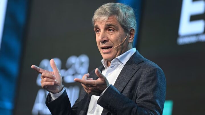 EL GOBIERNO BUSCA REFORMULAR LA LEY DE INOCENCIA FISCAL PARA ACELERAR EL INGRESO DE LOS “DÓLARES DEL COLCHÓN”