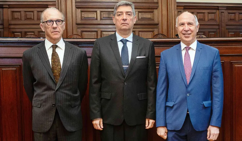 EL GOBIERNO FLEXIBILIZÓ EL PROCESO DE SELECCIÓN DE JUECES DE LA CORTE Y REAVIVÓ LA POLÉMICA SOBRE LA TRANSPARENCIA JUDICIAL
