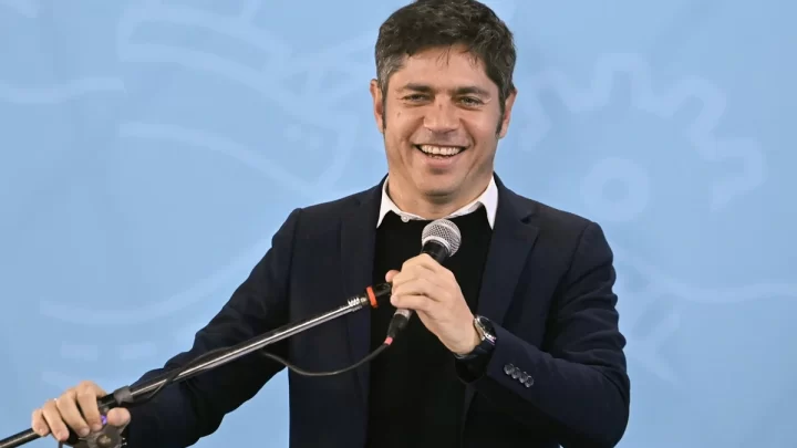 KICILLOF IRONIZÓ SOBRE LA DECLARACIÓN JURADA DE ADORNI Y REAVIVÓ LA POLÉMICA POR SU PATRIMONIO: “ESTOY BUSCANDO UN PENDRIVE PARA LOS RECURSOS DE LA PROVINCIA”
