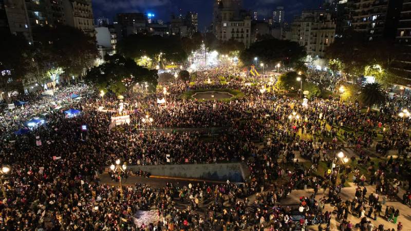 A 11 AÑOS DE NI UNA MENOS, MILES DE PERSONAS VOLVIERON A LAS CALLES EN TODO EL PAÍS