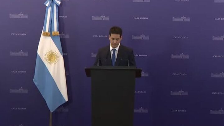POLÉMICA POR LAS DECLARACIONES DEL VOCERO PRESIDENCIAL SOBRE LA MOROSIDAD: «LA GENTE NO SABE MANEJAR SUS INGRESOS»